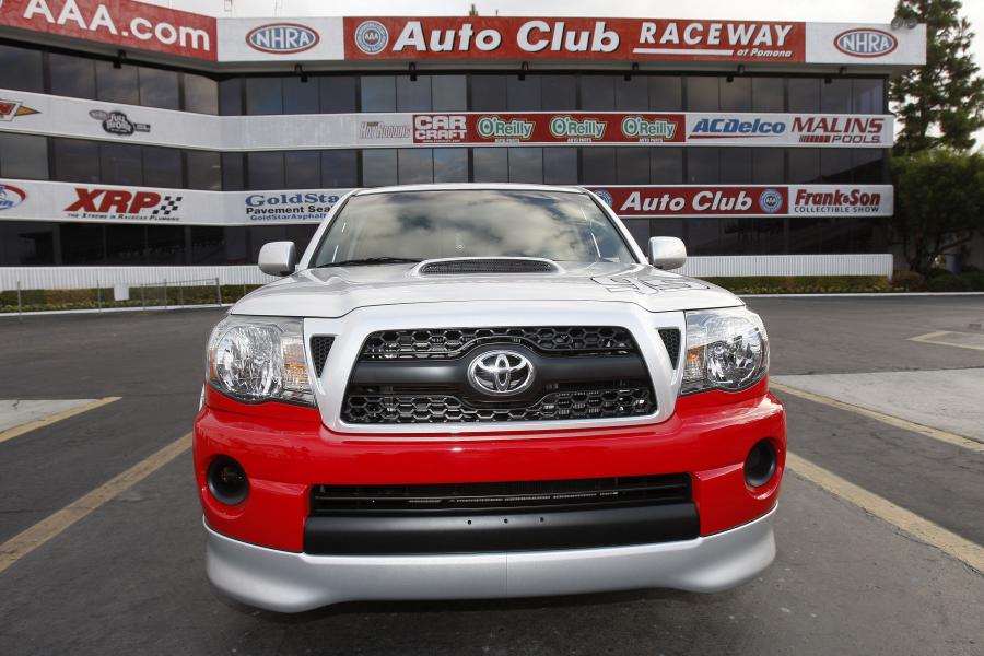  Toyota Tacoma X-Runner RTR Concept 2010 года  (фото 20 из 21)
